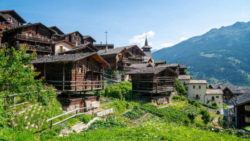 Walking in Val d’Anniviers — view 5