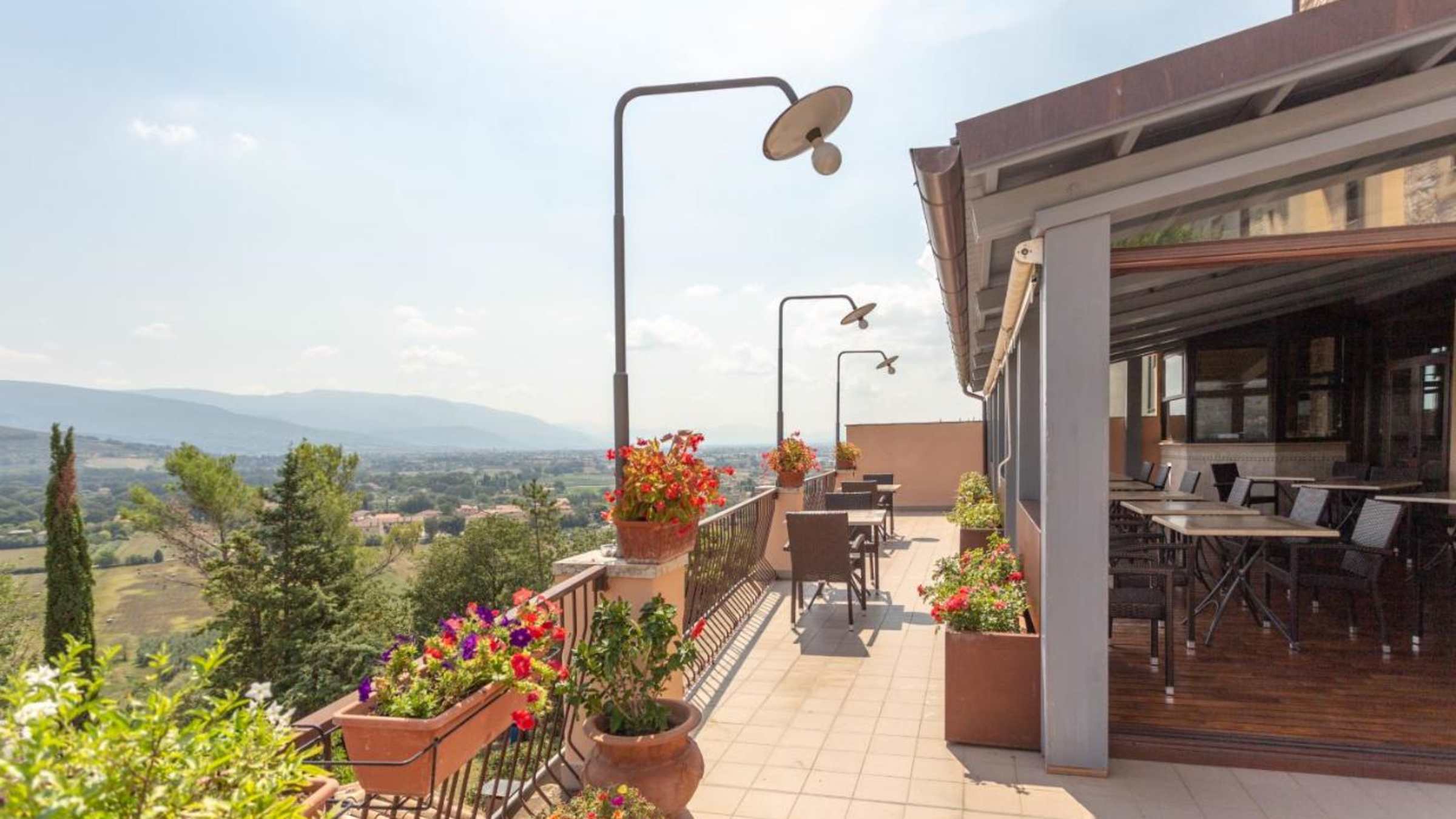 Assisi to Spello