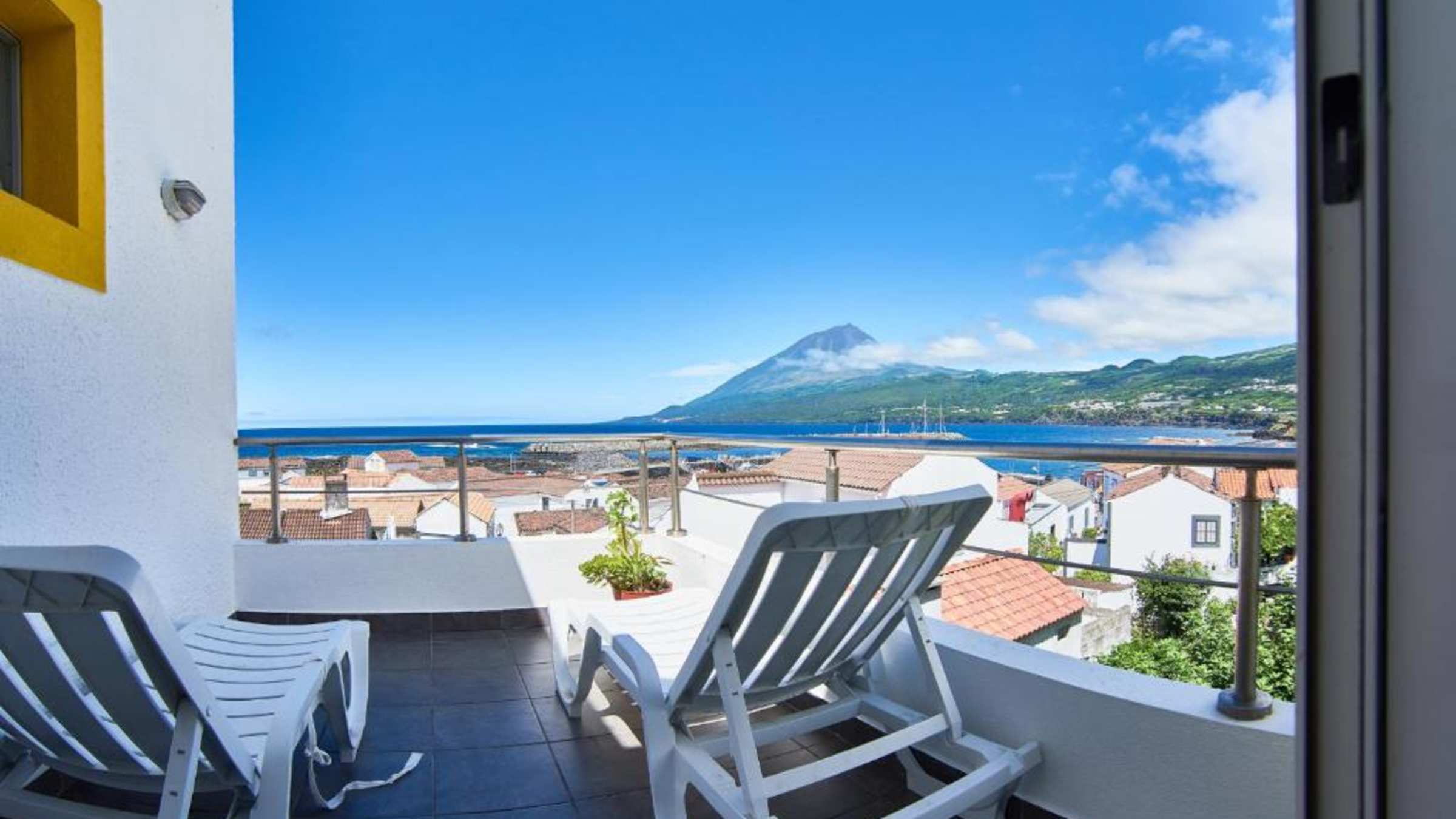Arrive in Sao Miguel