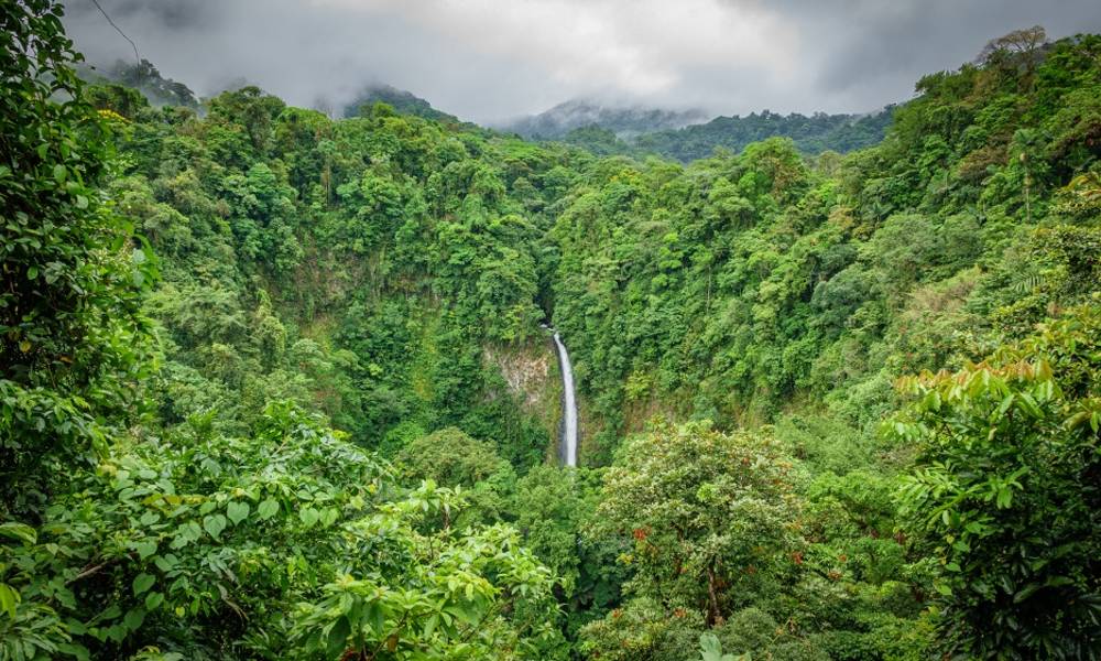 La Fortuna Waterfalls in Arenal National Park