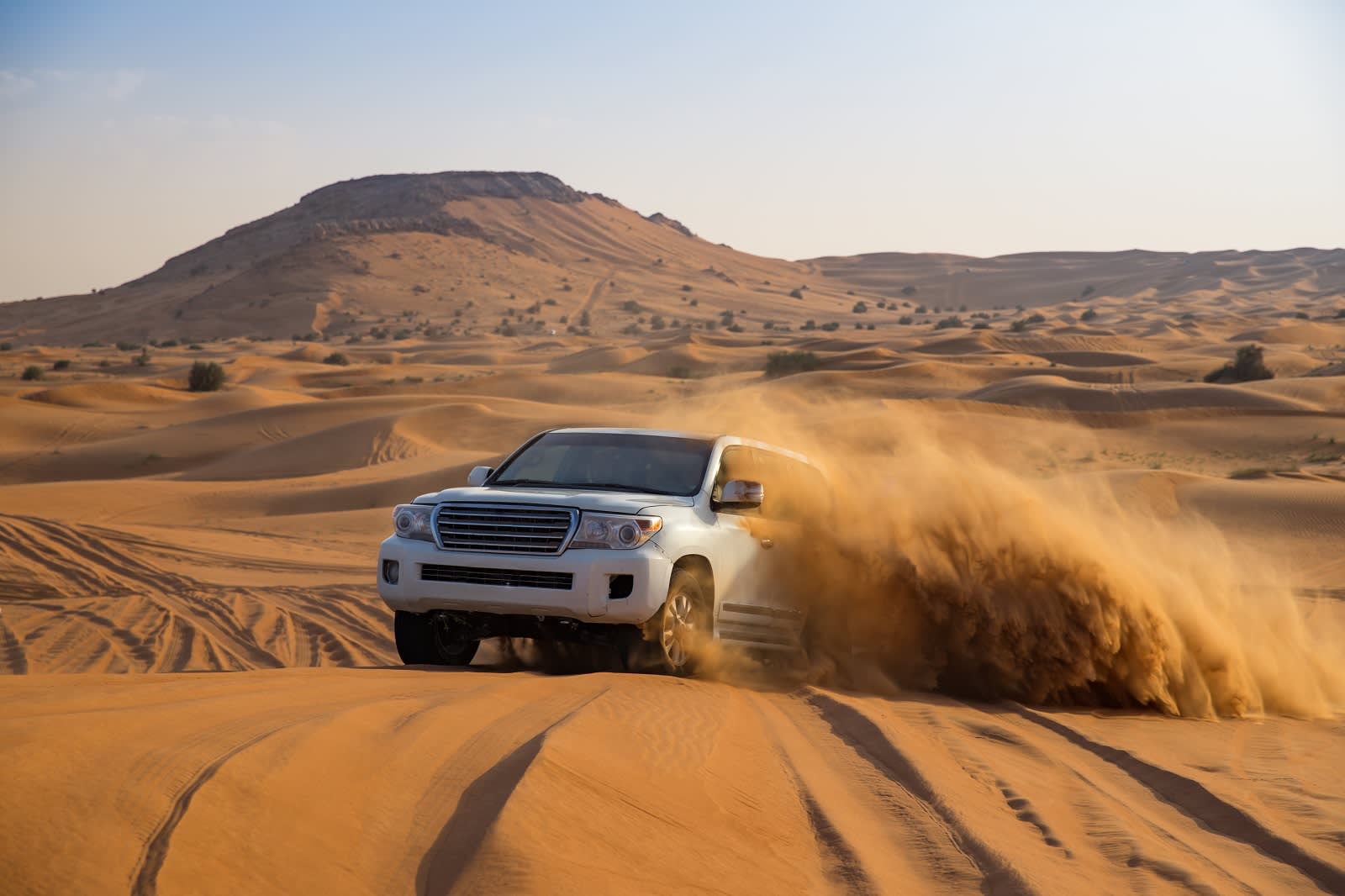 Dune bashing in Dubai