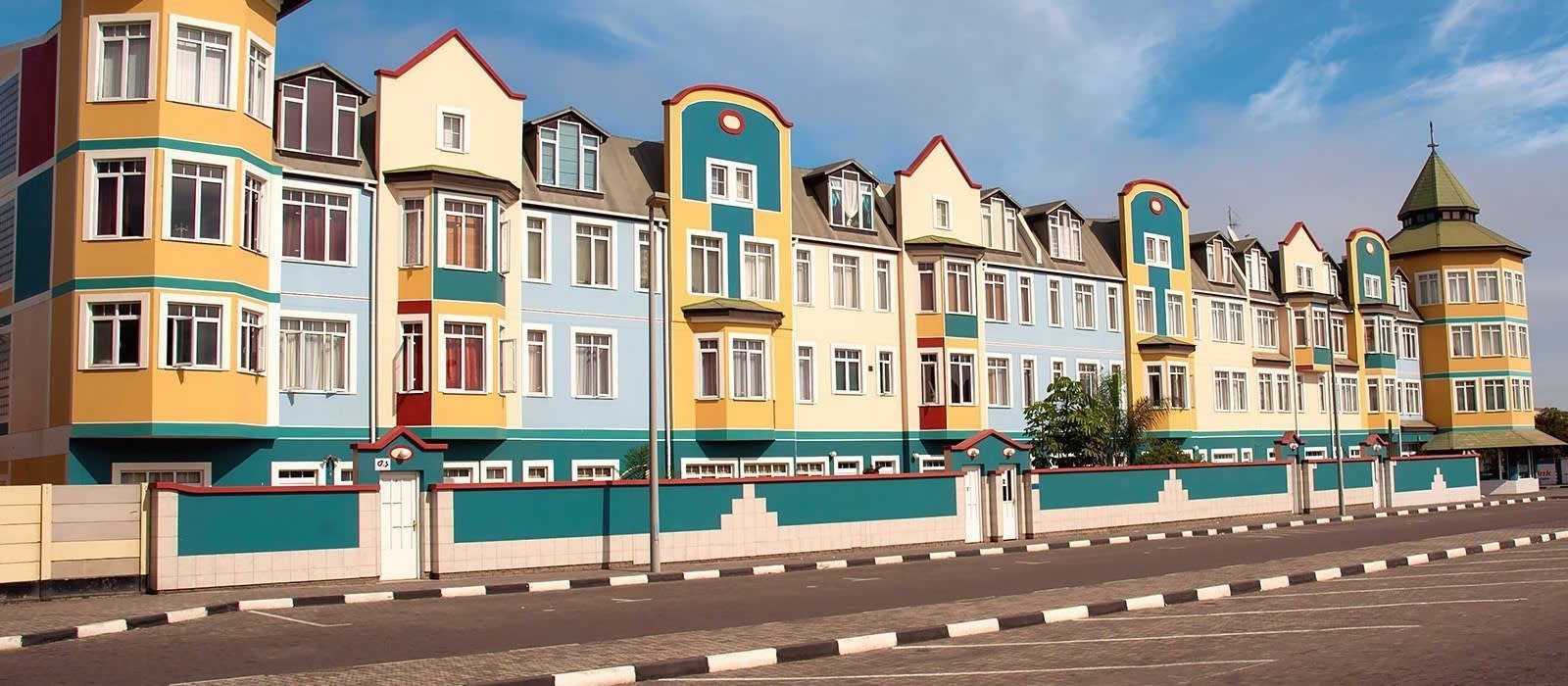 Namibia Sehenswürdigkeiten: Straße in Swakopmund