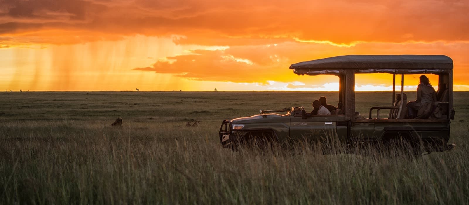 Enchanting Travels - Kenya Tours - Masai Mara - Mara Plains Camp - Sunset in the Olare Motorogi Conservancy Enchanting Travels - Kenya Tours - Masai Mara - Mara Plains Camp - Sunset in the Olare Motorogi Conservancy