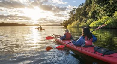 Highlight auf Ihrem Neuseeland Roadtrip - Lake Rotoiti, Rotorua, Neuseeland