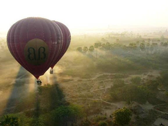 Ballonfahrt in Myanmar