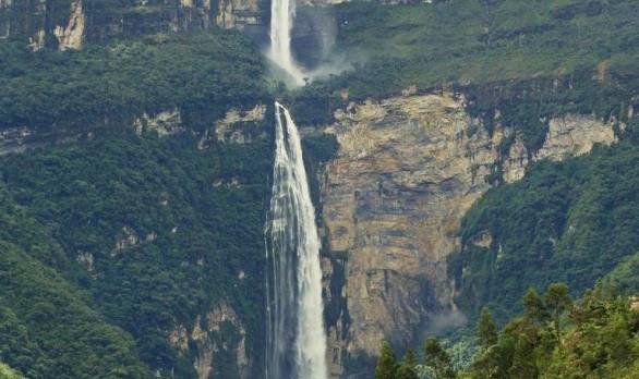 Gocta Wasserfall in Peru