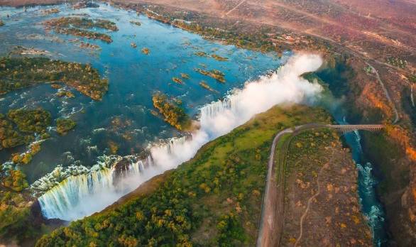 Victoriafälle zwischen Simbabwe und Sambia, Afrika 