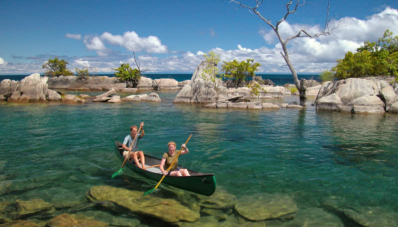 Canoe trip at Nkwichi at Lake Malawi