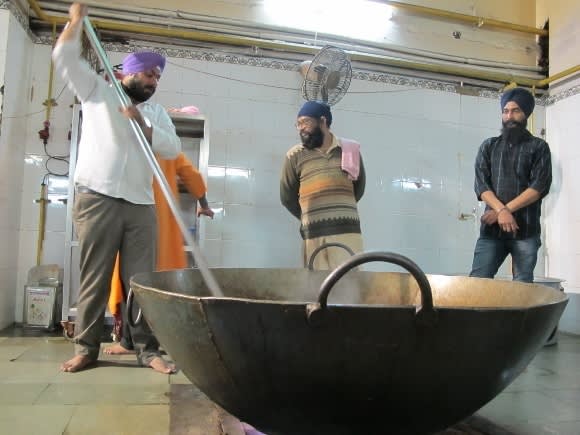 A Taste of Rajasthan in Photos: Sikh Temple in Delhi
