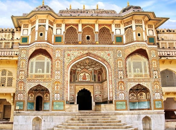 Top Must-see Forts on Your India Tour