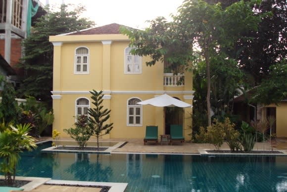 Stay in the La Villa Hotel which features fine art deco furniture