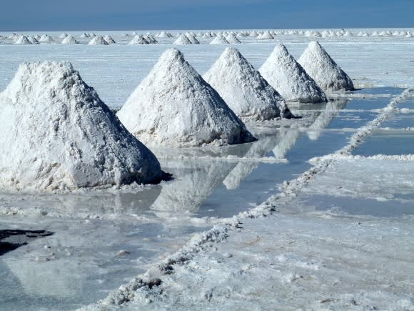 The stunning salt flats of Uyuni