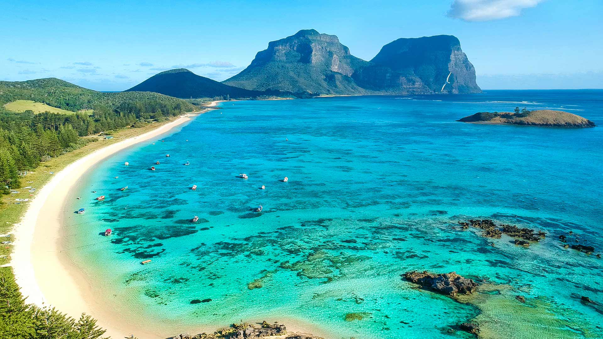 Lord Howe Island - Accommodation, beaches, hikes & activities