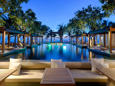 this is a photo of B Lounge at Naman Retreat