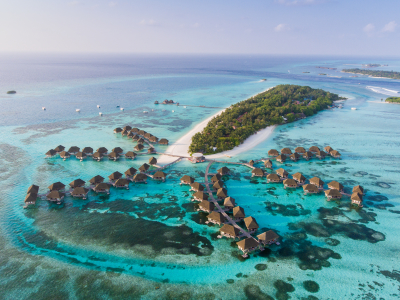 Maldives: Barefoot Luxury