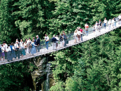 Canada - British Columbia - Capilano Suspension Bridge.jpg