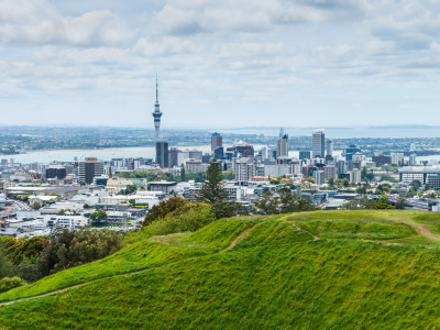 Stadsutsikt över Auckland från Mount Eden, Nya Zeeland