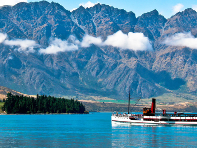 New Zealand - South Island - Queenstown - Dampbåd.jpg