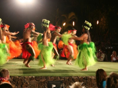 USA - Hawaii - Maui - Luau - Dans_1.jpg