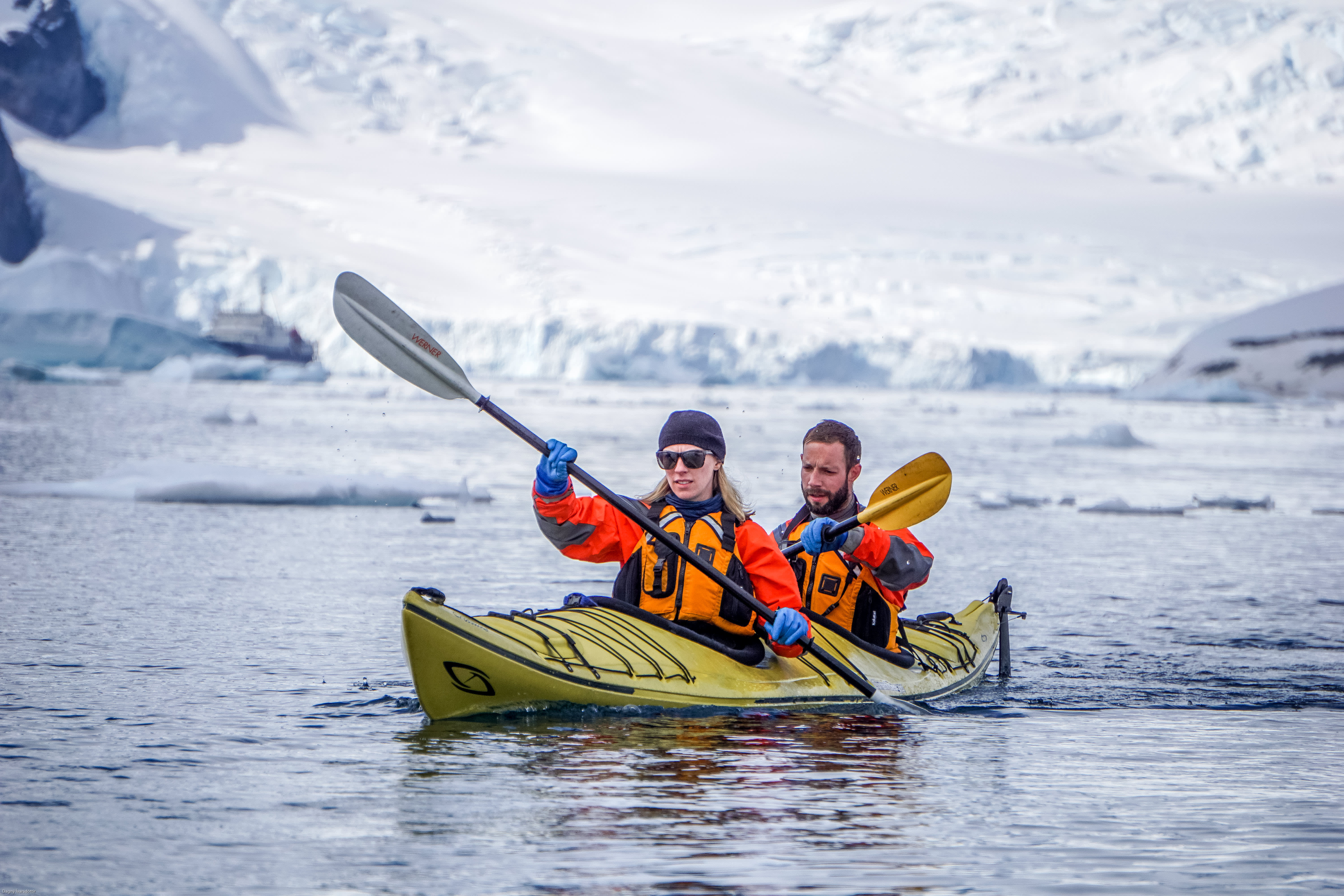 Antarctic Express: Crossing the Circle