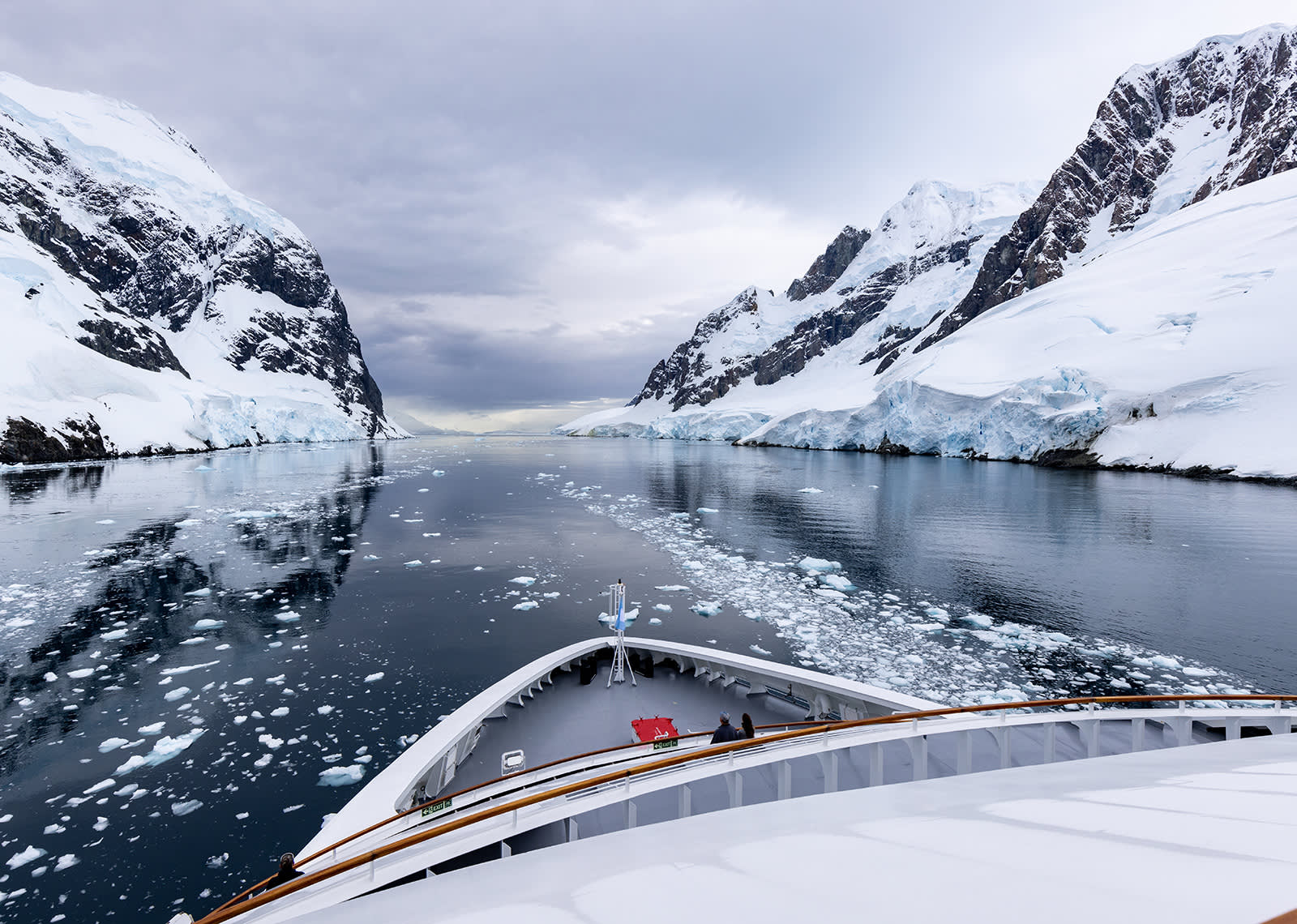 Epic Antarctica: The Falklands, South Georgia and Crossing the Circle