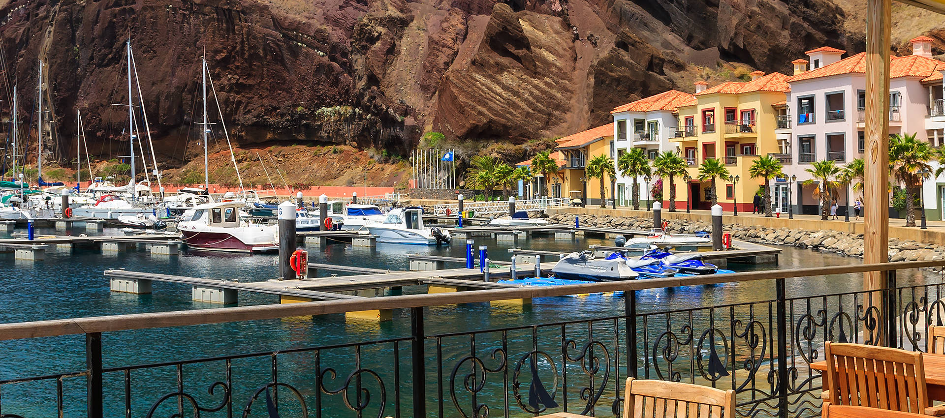 Reviews carousel image