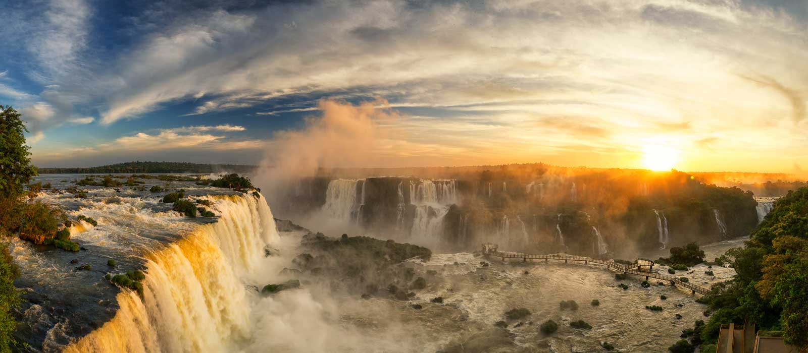 Foz do Iguaçu in Brazil and Argentina / Nature lover's paradise