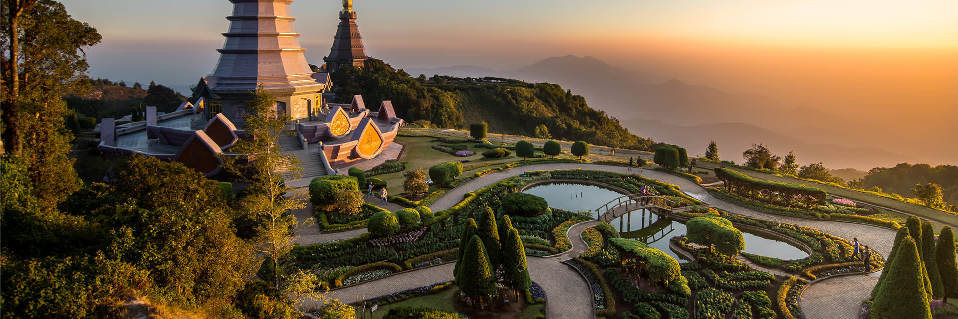 Thailand Travel Do’s and Don’ts: Tips for Visiting Respectfully