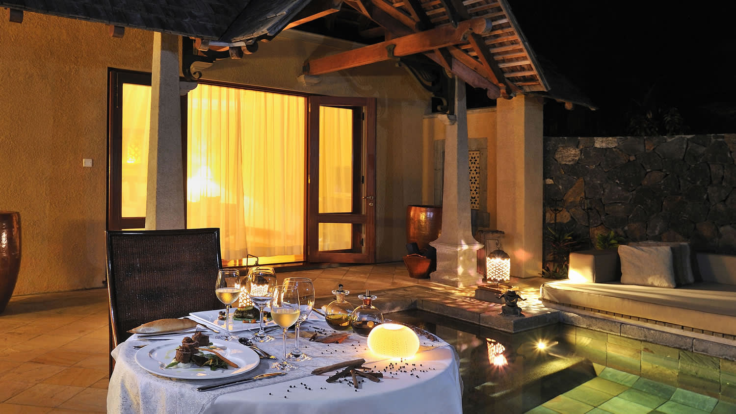 Maradiva Villas Resort & Spa