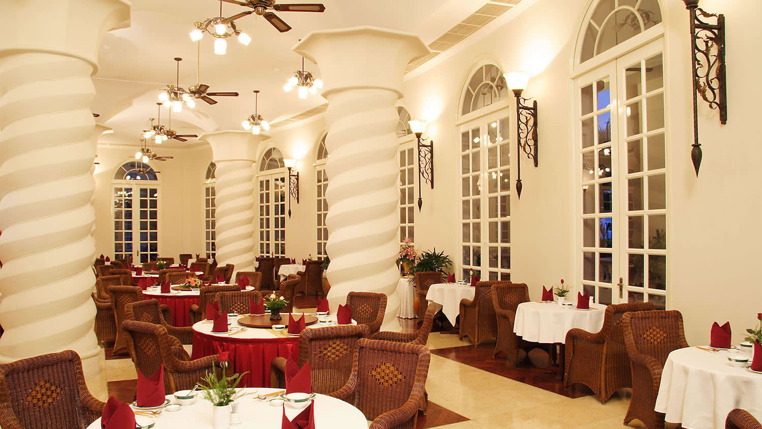 Sunrise Nha Trang Beach Hotel & Spa