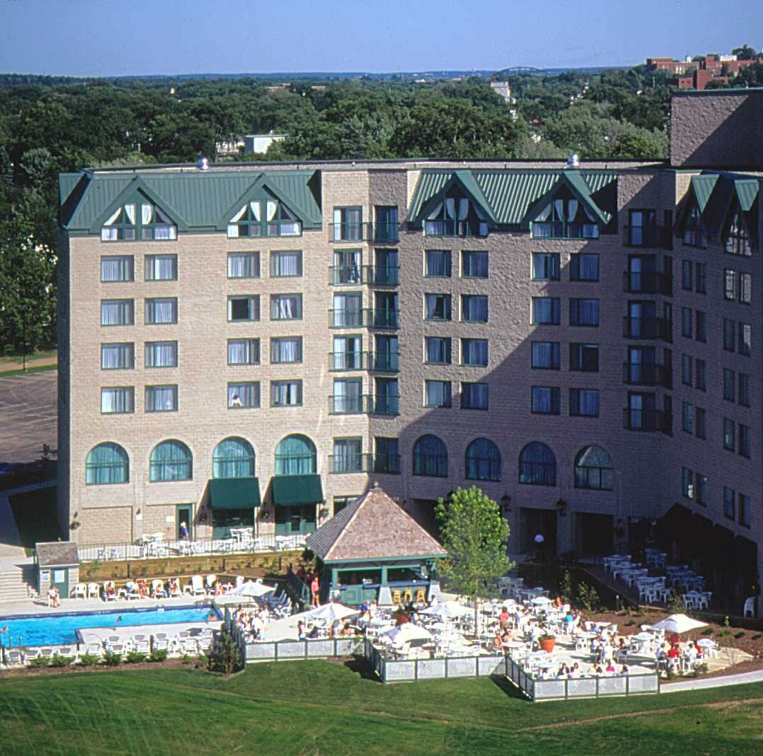 Luxury Hotels New Brunswick