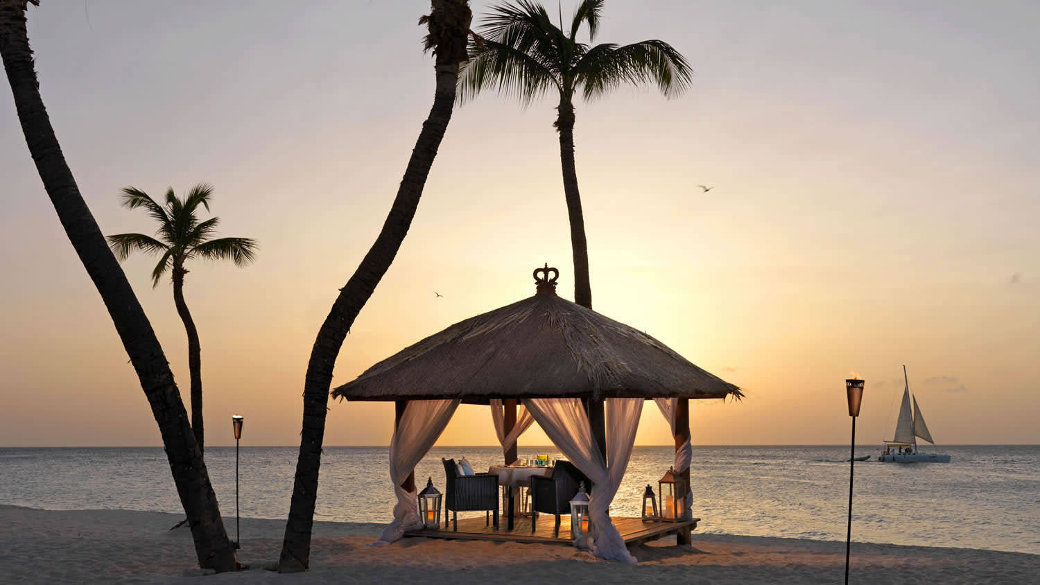 Romantic Beach Dining