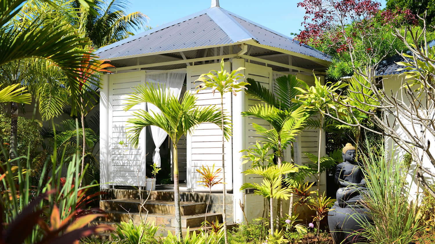 Ravenala spa attitude