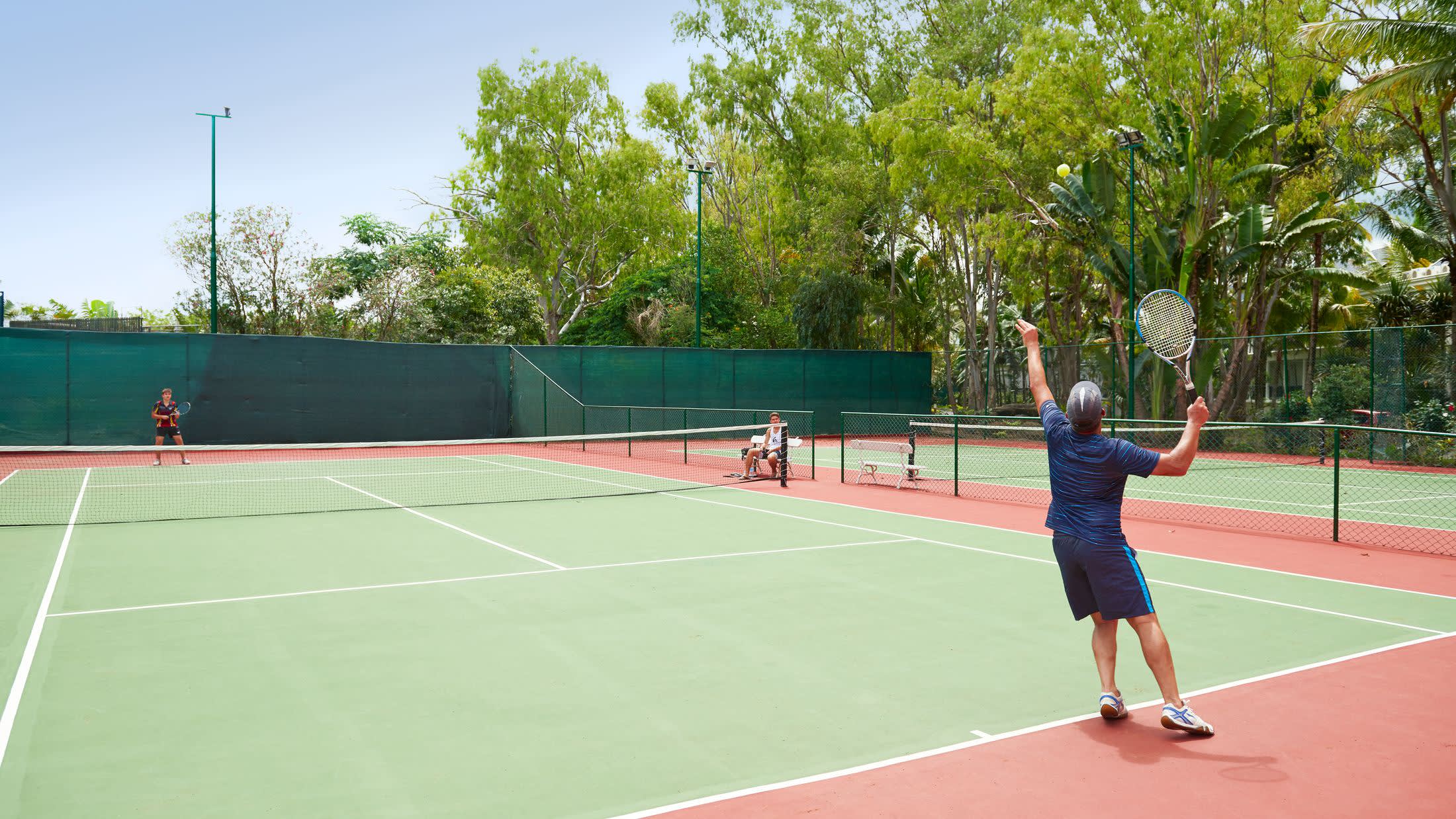 Ravenala tennis courts