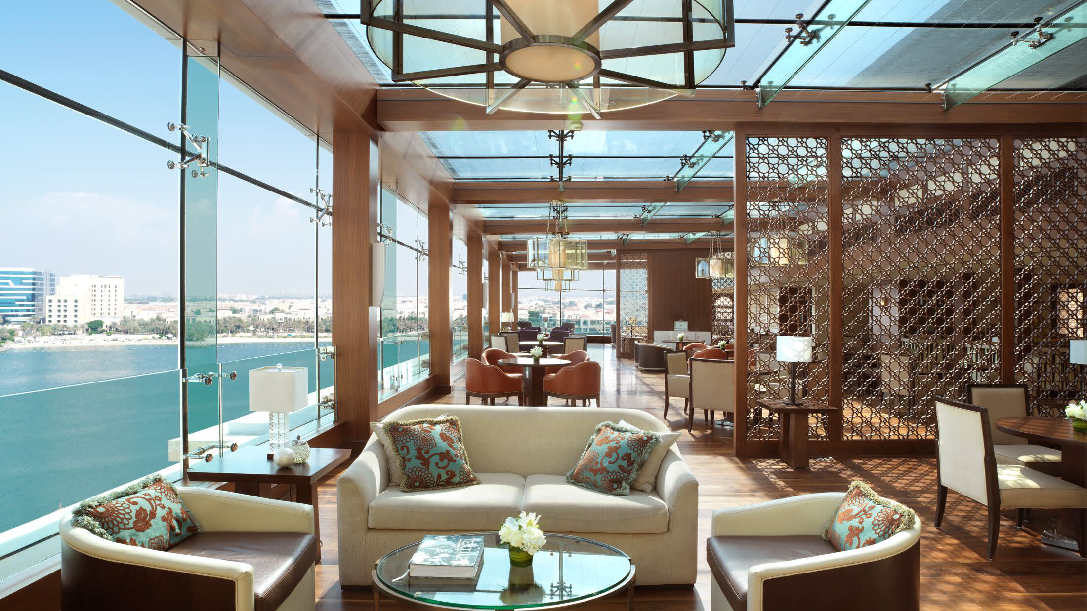 The Ritz-Carlton Abu Dhabi, Grand Canal