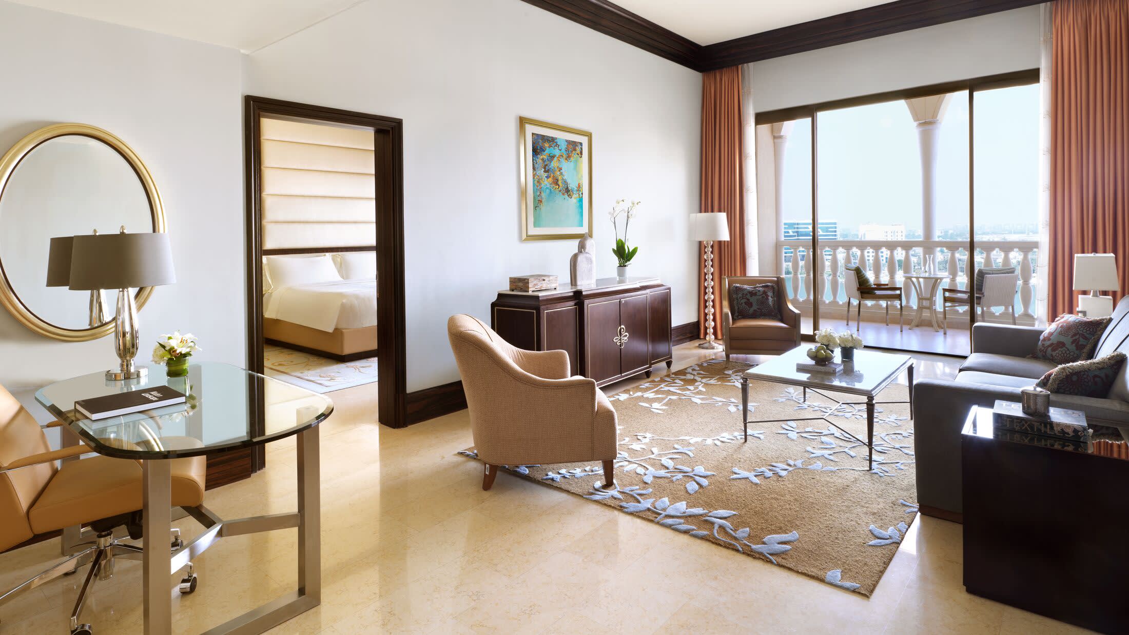 The Ritz-Carlton Abu Dhabi, Grand Canal