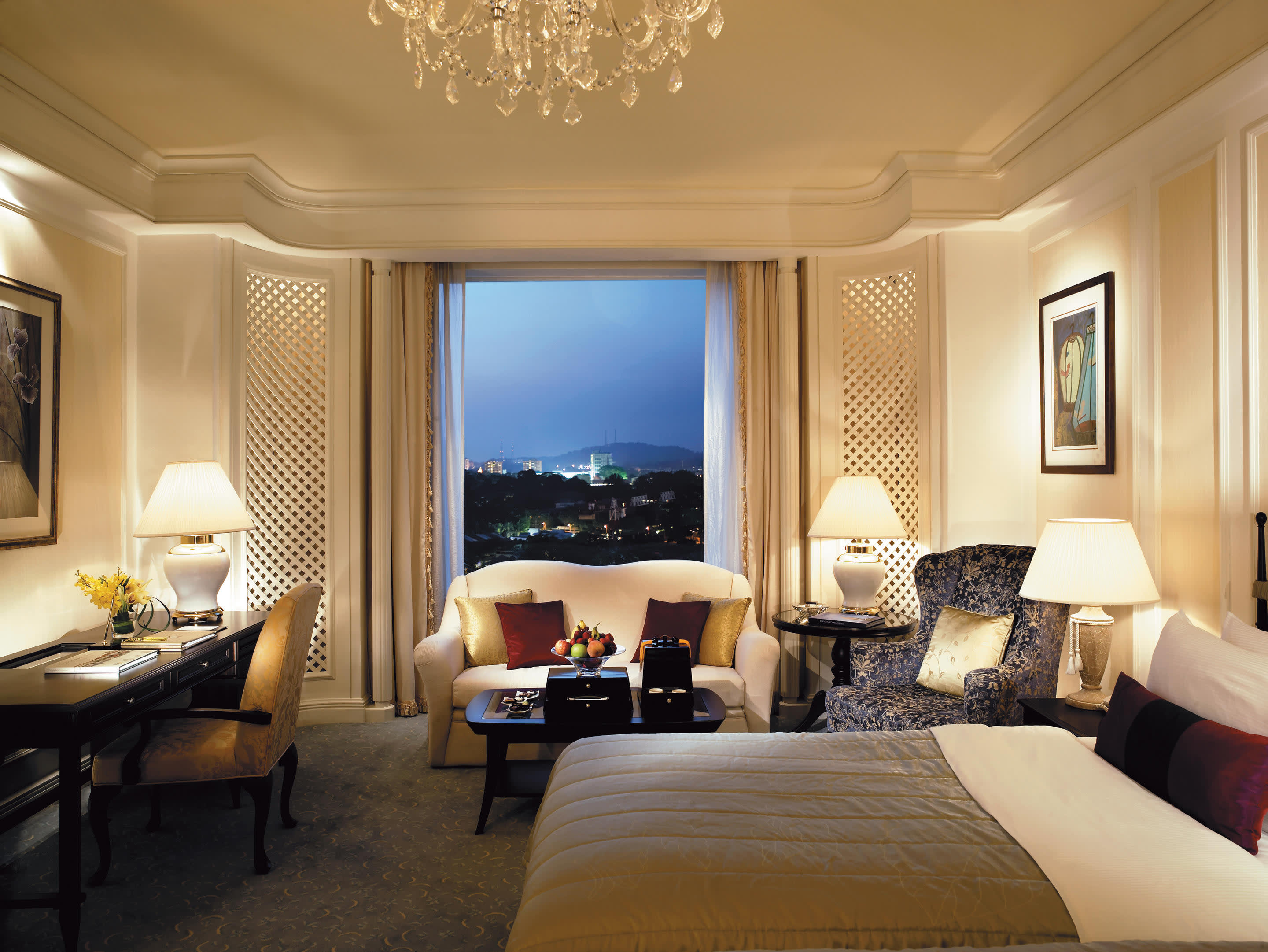 Deluxe Valley Wing room