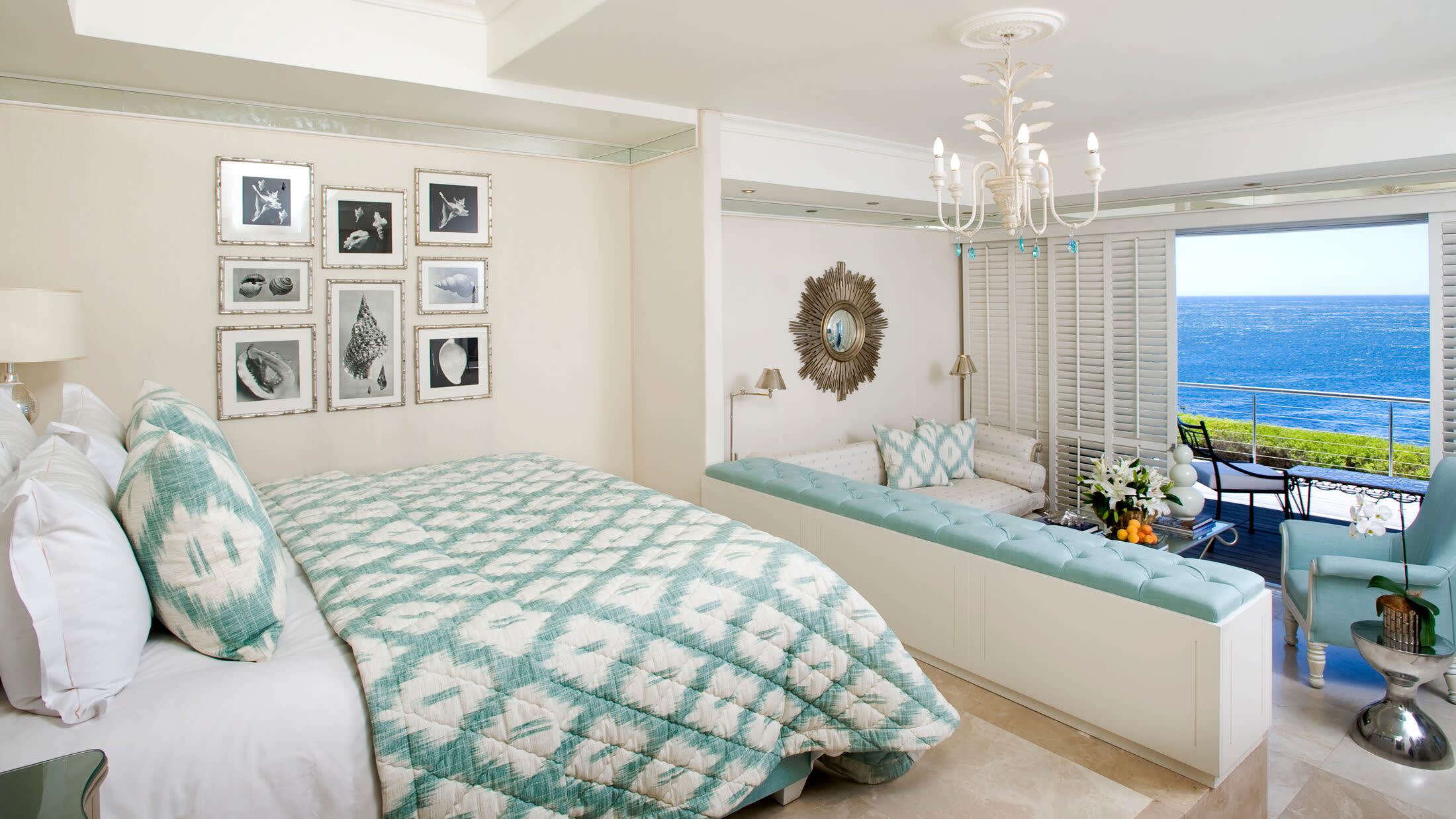 The Twelve Apostles Hotel & Spa