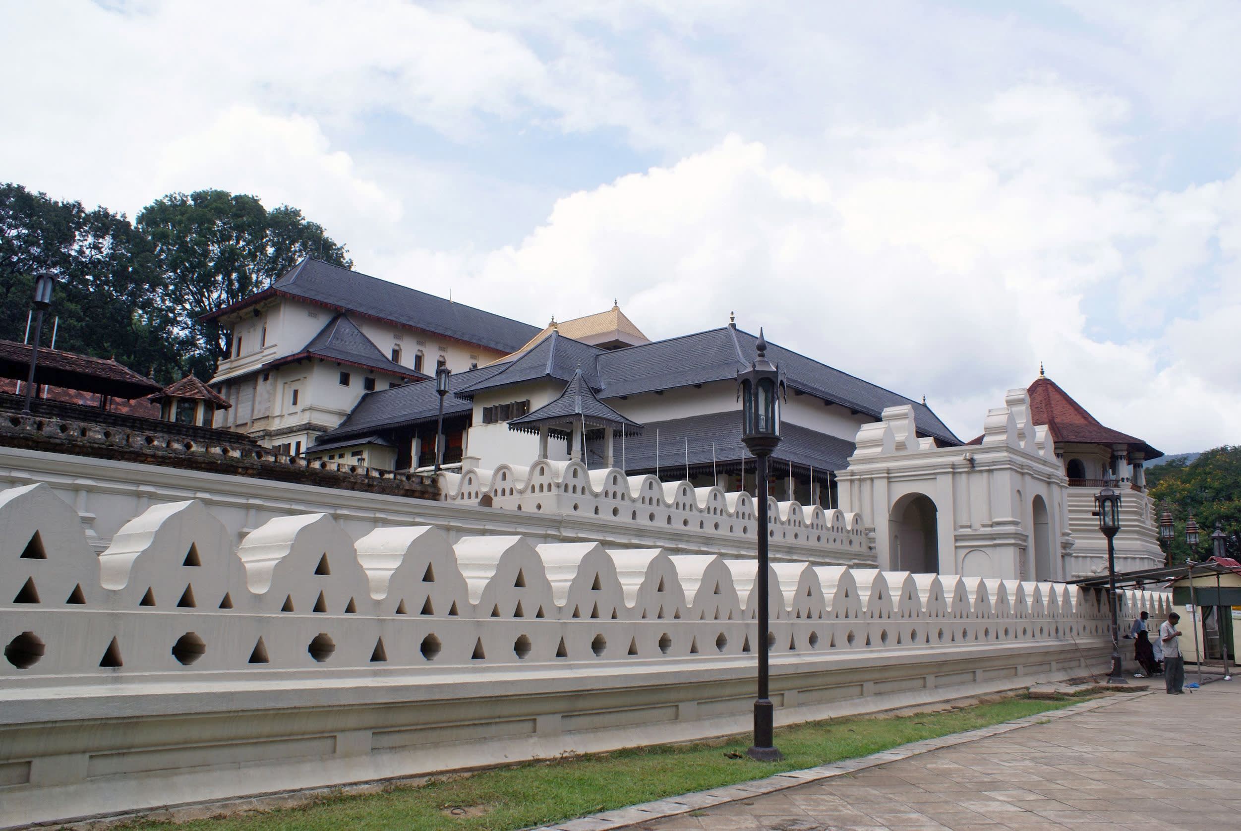 Luxury Hotels in Sri Lanka