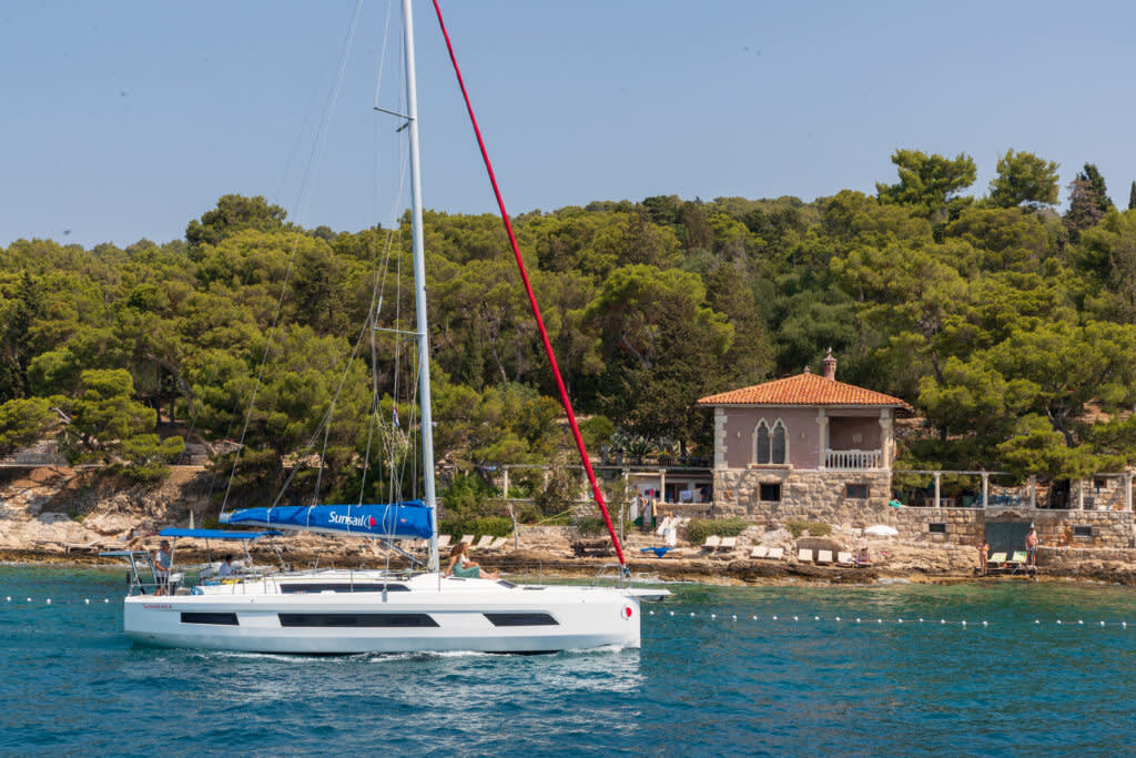 Dufour yacht