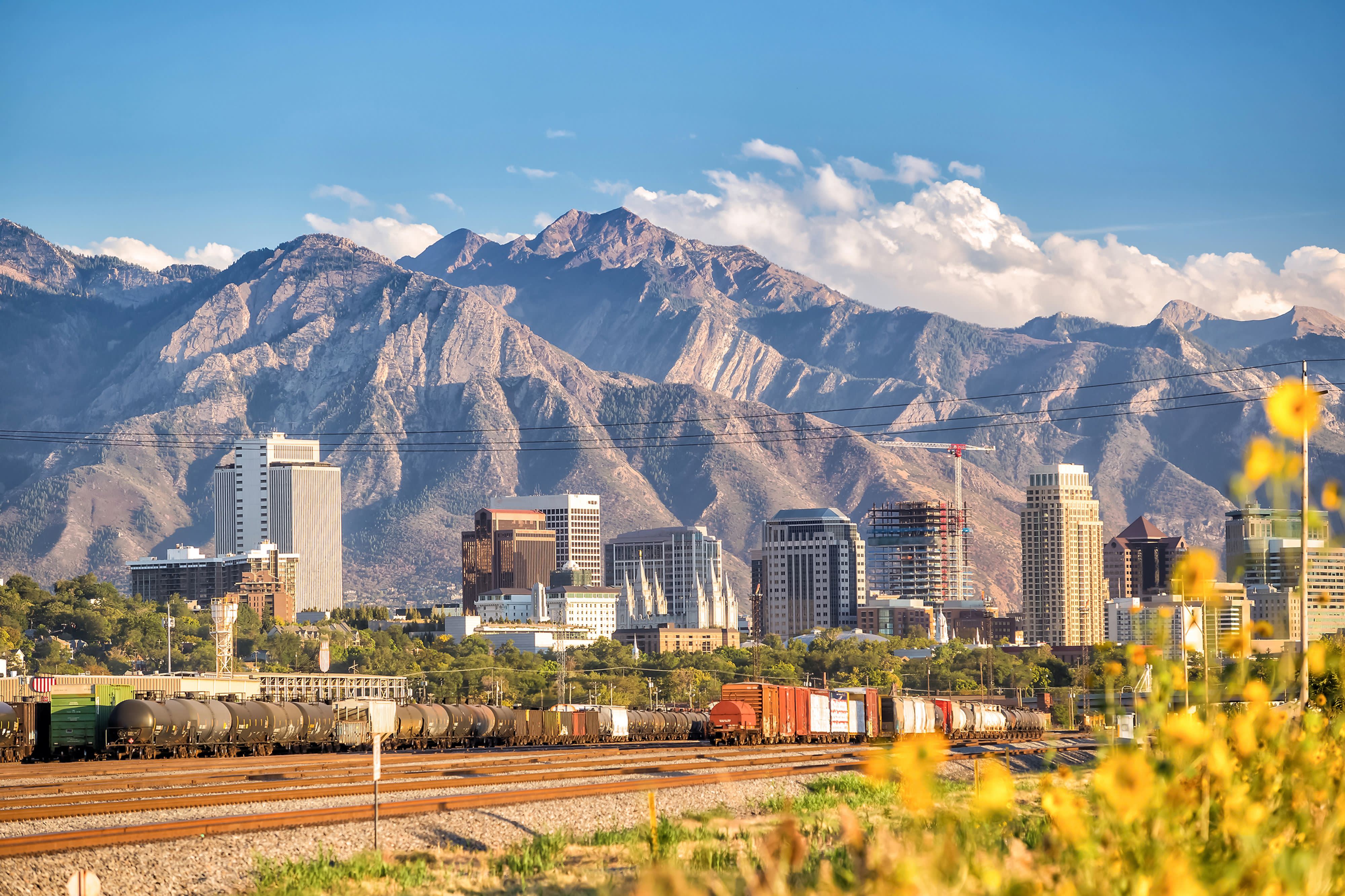 Ultimate Canyons & Rocky Mountains National Parks Tour