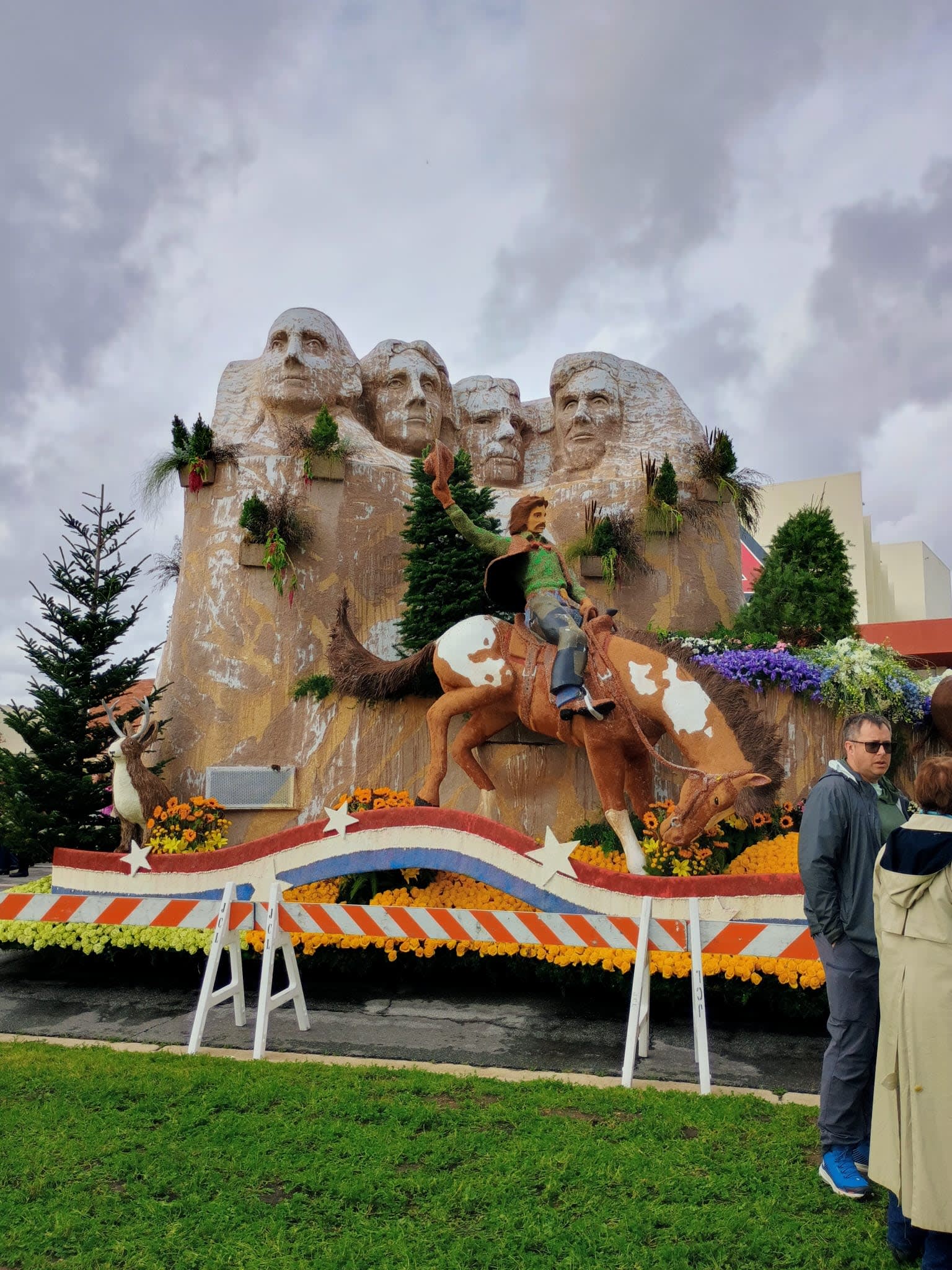 Rose Parade & Los Angeles Tour