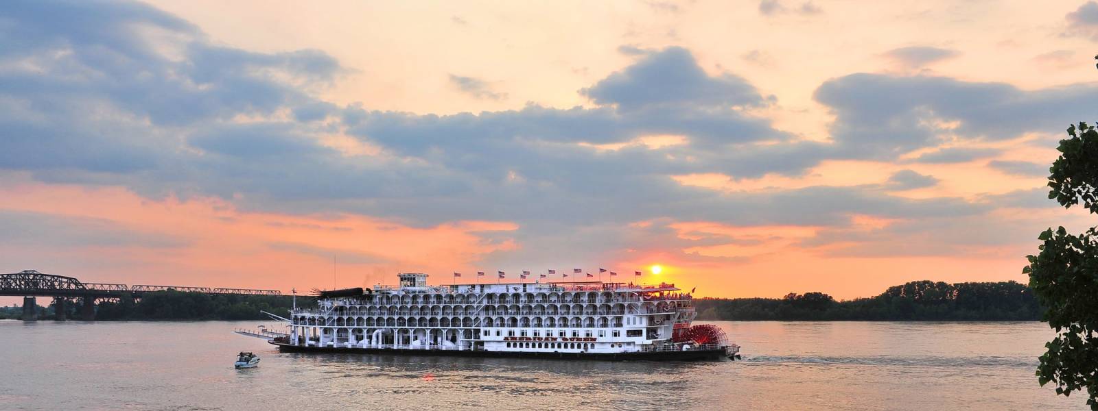 mississippi river cruises from memphis to new orleans