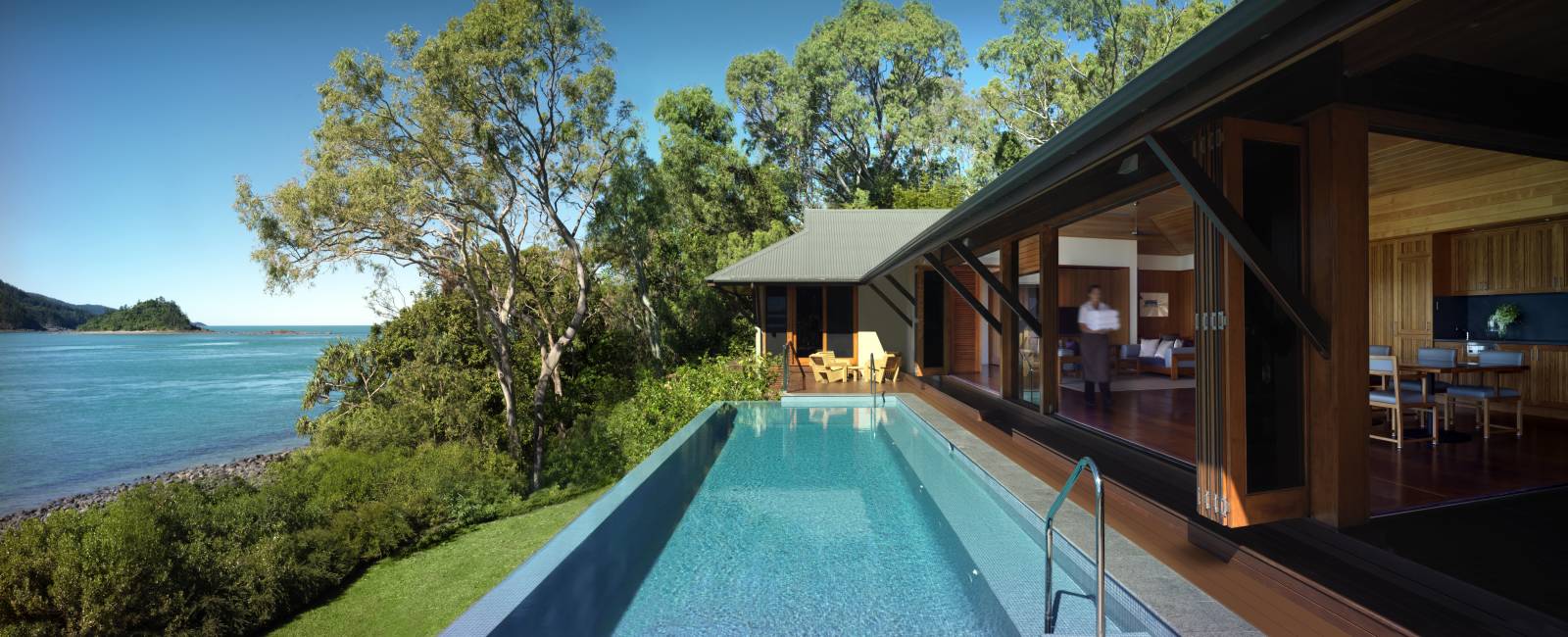 qualia_Great-Barrier-Reef_Beach-House-Pool-cJason-Loucas.jpg