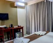 Botswana & Zimbabwe Lodge Safari