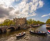 amsterdam_boats_in_the_canal