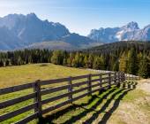 Classic Dolomites Hikes – Premium Adventure