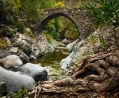 ancient_venetian_bridge_-_troodos
