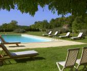 Loire Valley: Walks, Wine & Chateaux