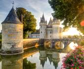 Loire Valley: Walks, Wine & Chateaux